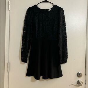 Black Dress Flare Swing solid Hem Long sleeves Lace New Size: Small